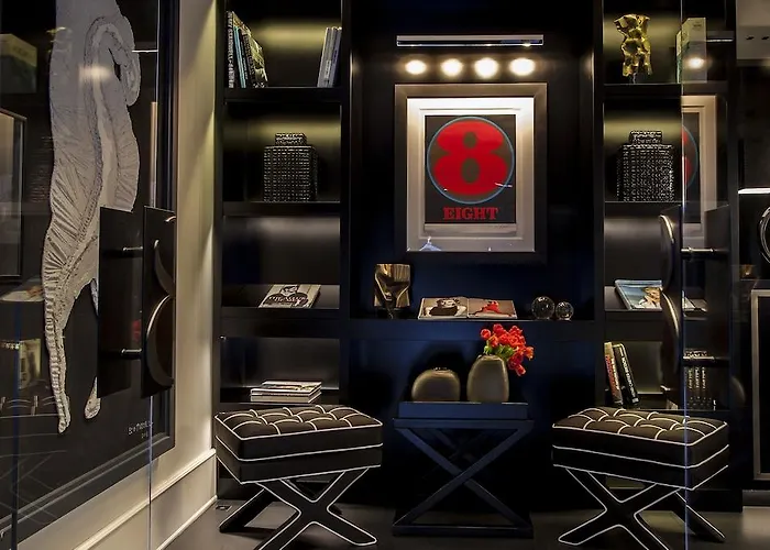 Hotel Eight