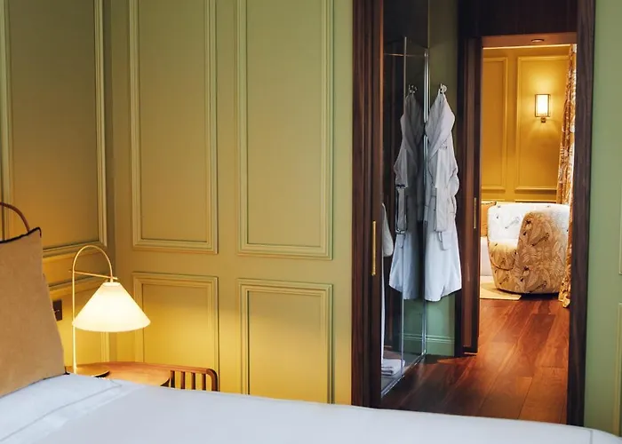 Eight Hotel 5*