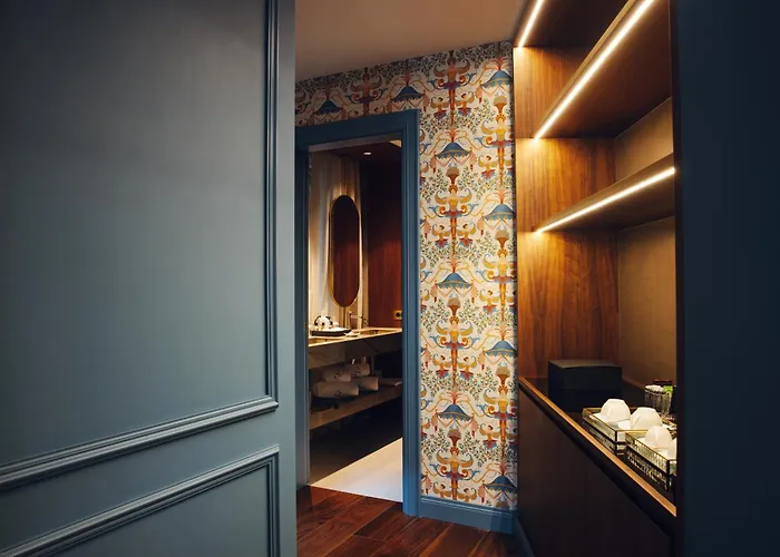 Eight Hotel 5*