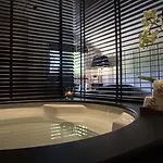 Hotel Eight 5*