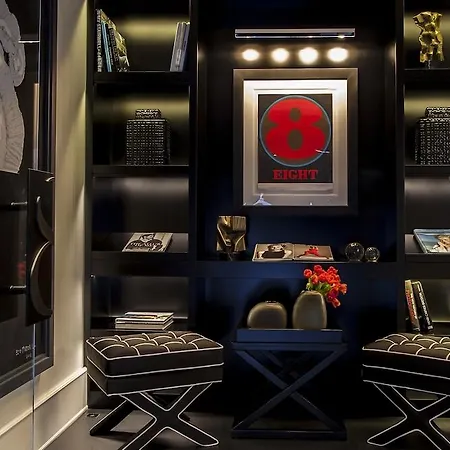 Hotel Eight