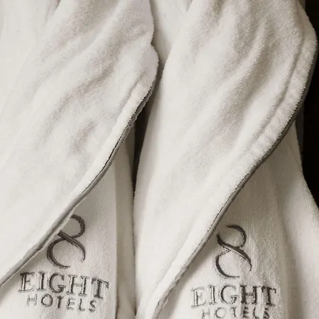 Eight Portofino