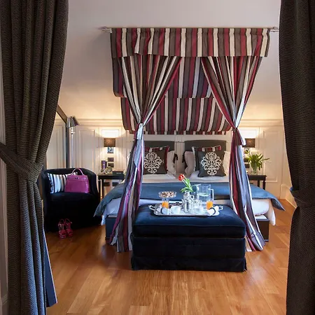 Hotel Eight